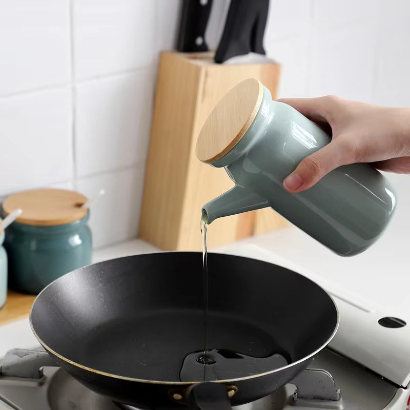Ceramic Spice Rack Salt Shaker and Pepper Shaker Oil Bottle Set Kitchen Household Supplies for Spices Storage Jar with Cover